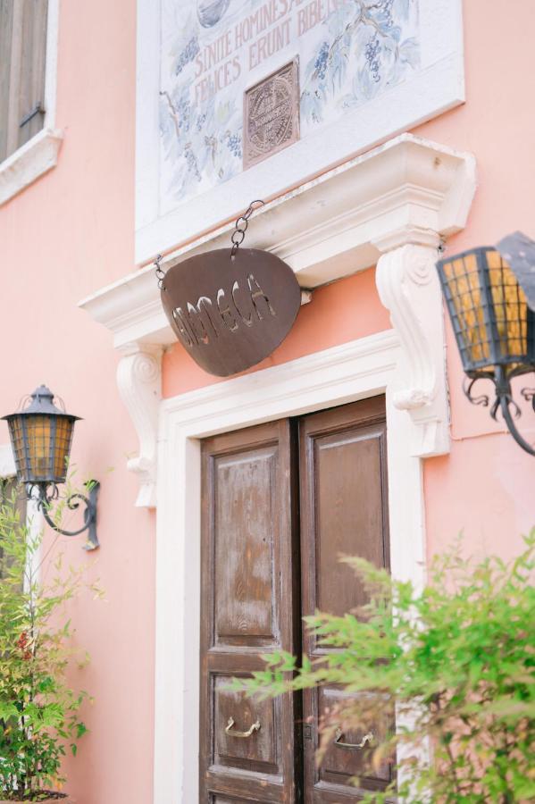 Bacco D'Oro Wine & Relais Hotel Mezzane di Sotto Exterior photo
